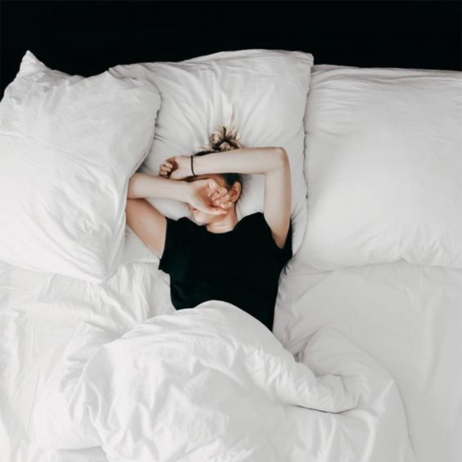 Here Are the Best Sleeping Positions to Help Period Cramps